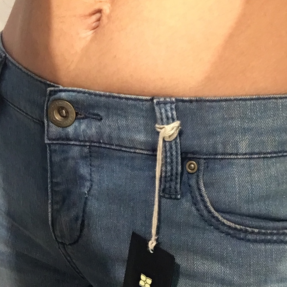 BCBGMAXAZRIA Terrible Two Tanya Flare Jeans - Picture 10 of 10